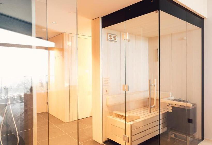 סוויטה, Milla Montis