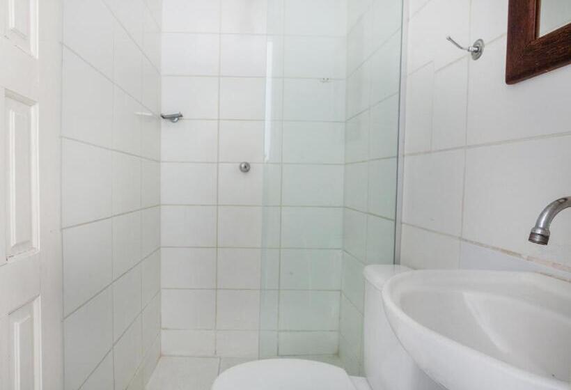 Номер Стандарт, Economy 888   By Up Hotel   Próximo A Praça Da Estação E Rodoviária