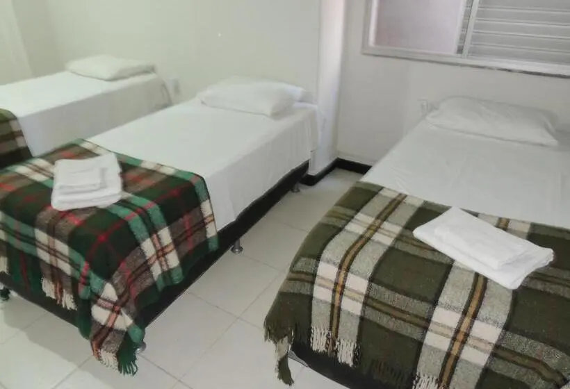 スタンダードトリプルルーム, Economy 888   By Up Hotel   Próximo A Praça Da Estação E Rodoviária