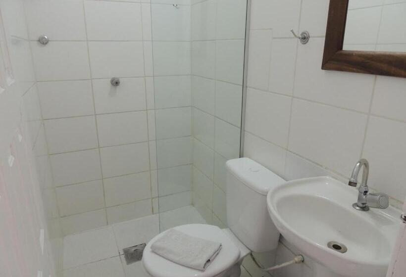 Номер Стандарт, Economy 888   By Up Hotel   Próximo A Praça Da Estação E Rodoviária