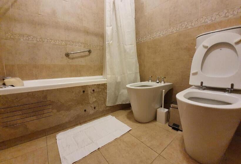 キングサイズベッドのデラックスルーム, Green House.river