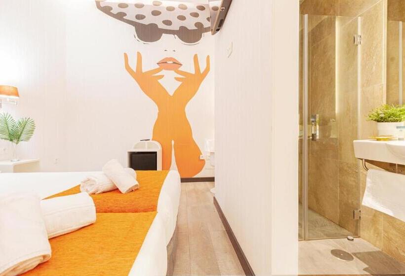 اتاق استاندارد, Oh Nice Revellin Ceuta