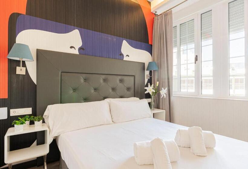 اتاق استاندارد با بالکن, Oh Nice Revellin Ceuta