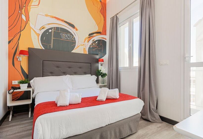 اتاق سوپریور, Oh Nice Revellin Ceuta