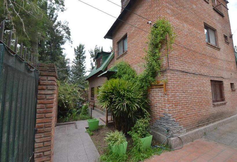 Кровать в Общей Комнате, Hostel Aeropuerto Ezeiza 10 Minutos De Aeropuerto