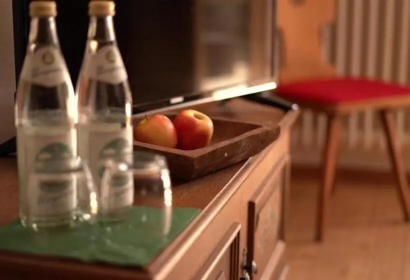 3-Bett-Standardzimmer, Kärntner Alm