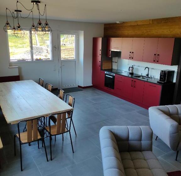 ３ベッドルームハウス, Maison D'hôtes L'etiquette