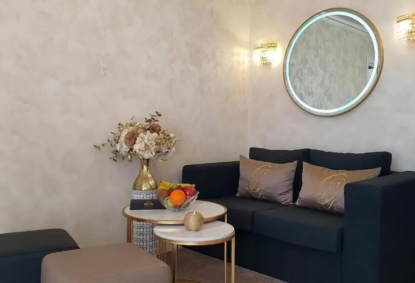 1 Bedroom Deluxe Apartment Sea View, Onyx Beach Residence   Free Parking & Beach Access