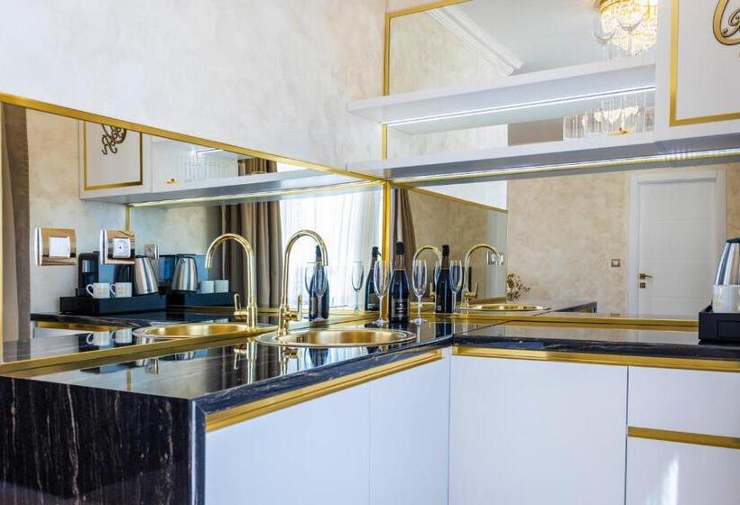 شقة ديلوكس غرفة نوم واحدة مطلة على البحر, Onyx Beach Residence   Free Parking & Beach Access