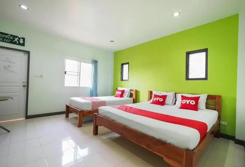 デラックストリプルルーム, Oyo Kradangnga Resort