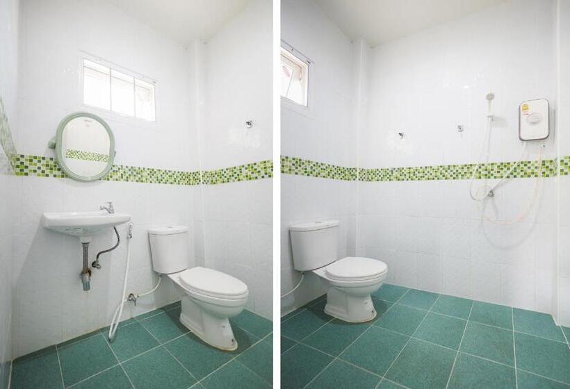 غرفة ديلوكس ثلاثية, Oyo Kradangnga Resort