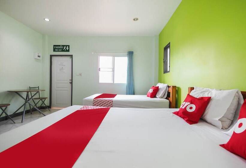 디럭스 트리플 룸, Oyo Kradangnga Resort