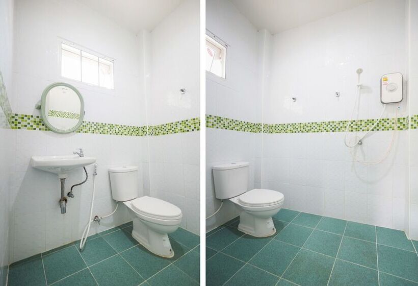 غرفة ديلوكس ثلاثية, Oyo Kradangnga Resort