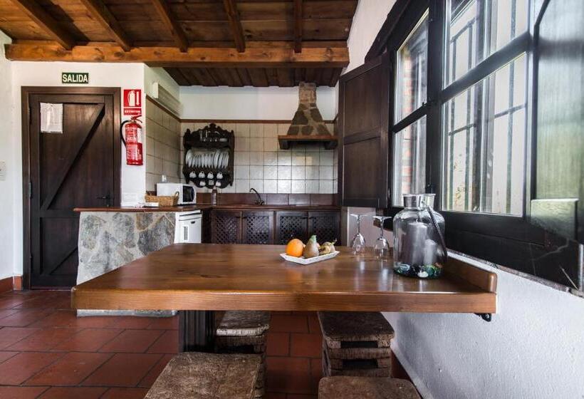 خانه 2 خوابه, El Pueblo De Leo