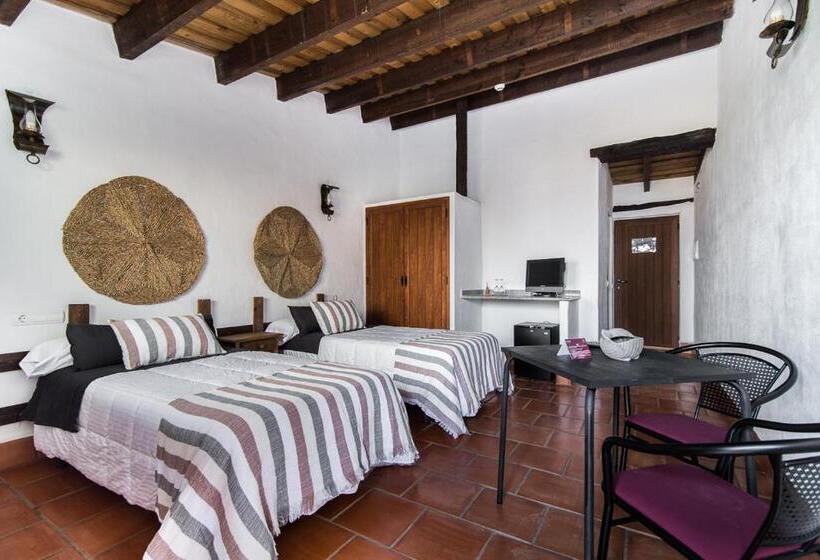 اتاق استاندارد, El Pueblo De Leo