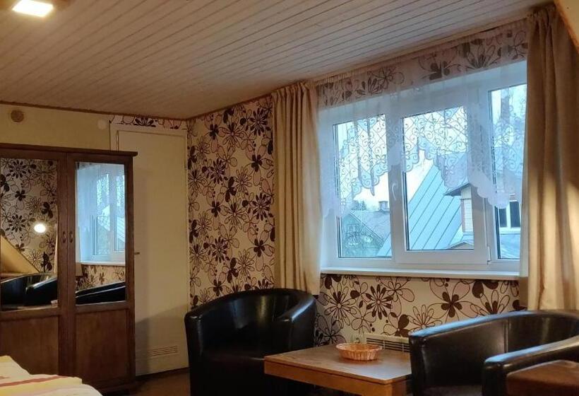 اتاق دوبلکس, Apartment 1