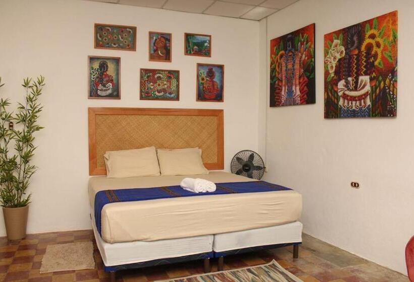 آپارتمان 1 خوابه, Los Amigos Hostel