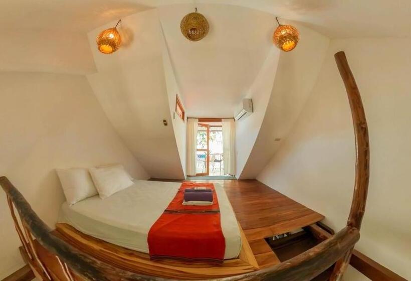 آپارتمان 1 خوابه با تراس, Los Amigos Hostel
