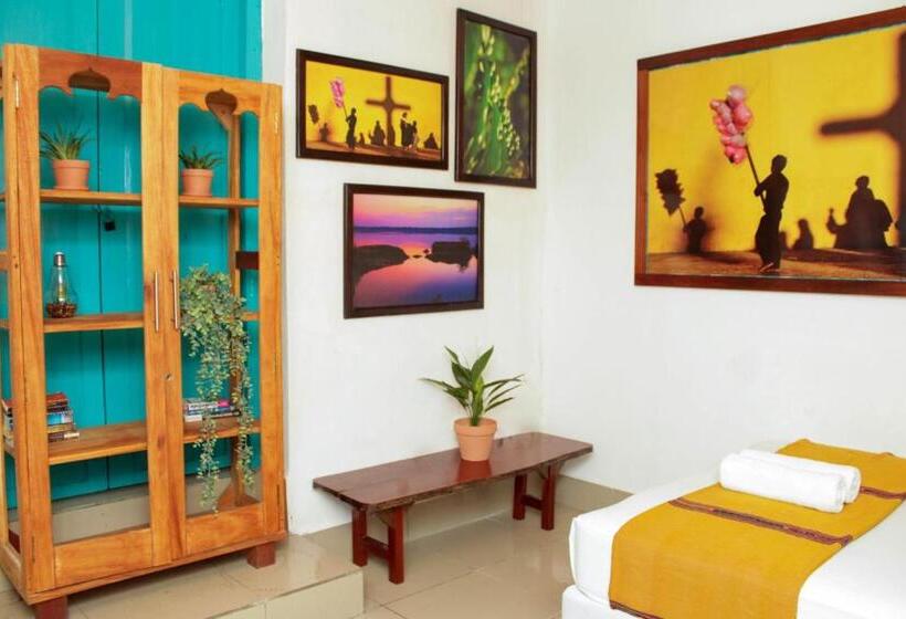 اتاق اکونومی, Los Amigos Hostel
