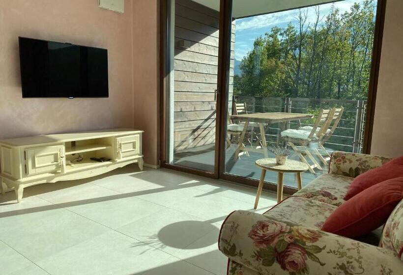 آپارتمان 1 خوابه با چشمانداز, Villa Collina Verde