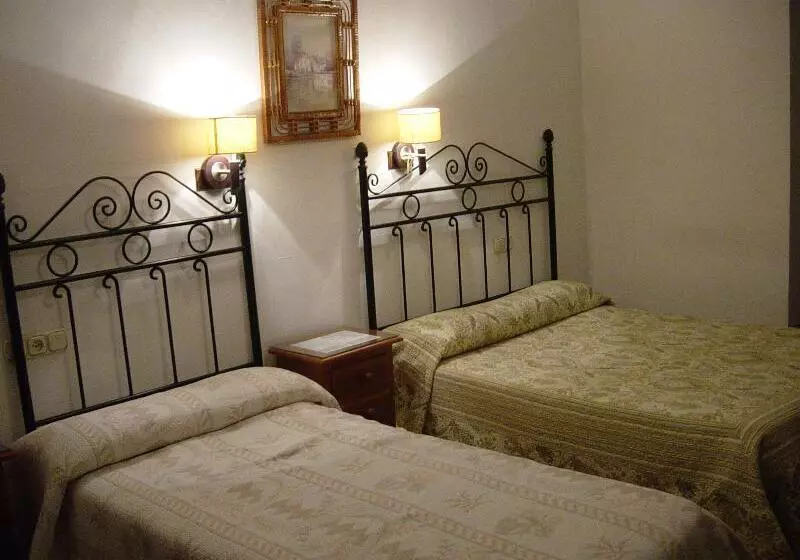 اتاق استاندارد, Hostal Colon Antequera