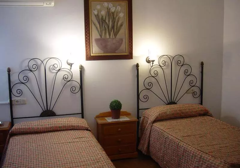 اتاق استاندارد, Hostal Colon Antequera