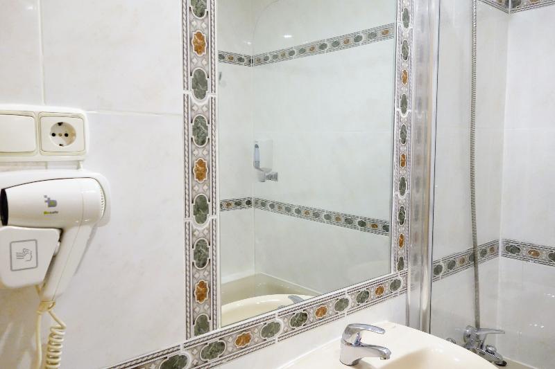 스탠다드 룸, Hostal Toledo