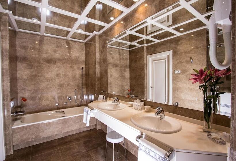 اتاق لوکس, Atlantico