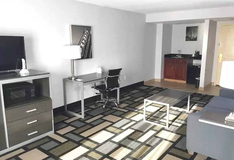 スイート, Best Western Plus Birmingham Inn & Suites