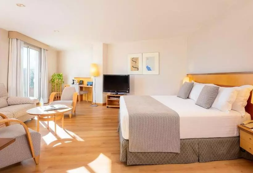 سوییت جونیور, Castellon Center, Affiliated by Meliá