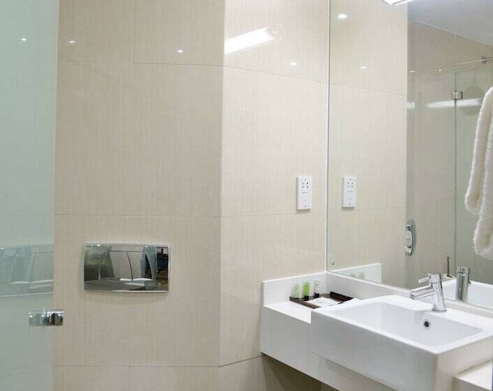 스위트, Cresta Lodge Harare