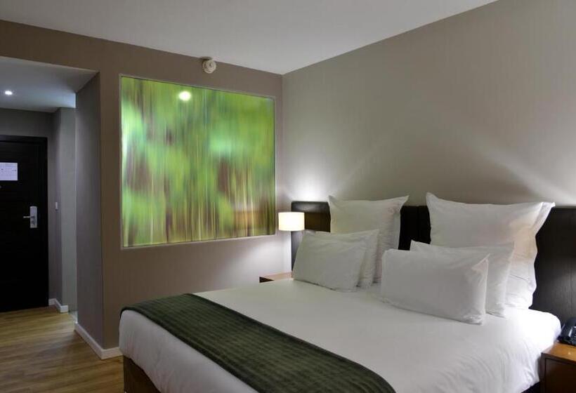 디럭스 룸, Cresta Lodge Harare