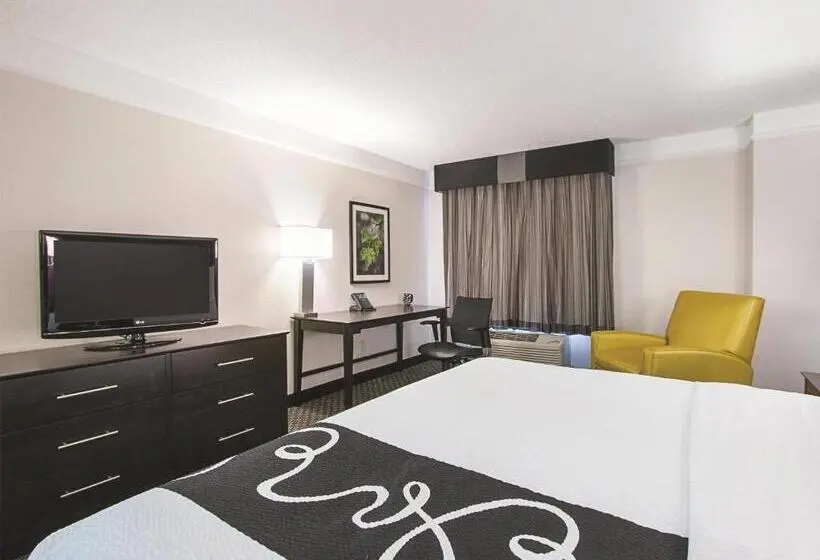 身障者適用キングサイズベッドルーム, La Quinta By Wyndham Denver Englewood Tech Center