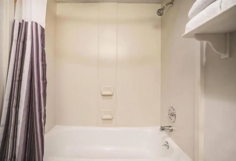 キングサイズベッドのスイートルーム, La Quinta By Wyndham Denver Englewood Tech Center
