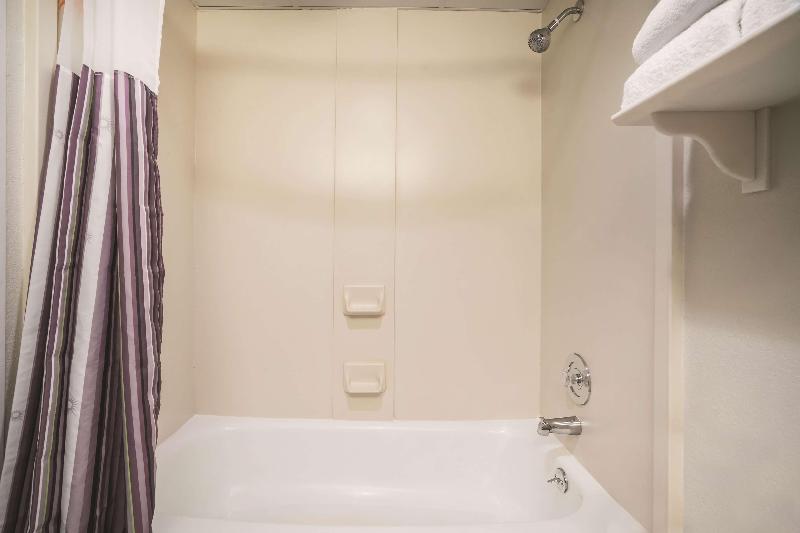 Люкс Кровать Кинг, La Quinta By Wyndham Denver Englewood Tech Ctr