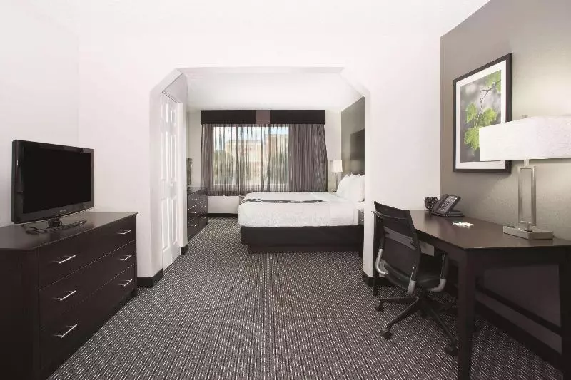 キングサイズベッドのスタンダードルーム, La Quinta By Wyndham Denver Englewood Tech Center