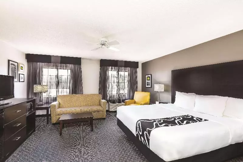 キングサイズベッドのデラックススイート, La Quinta By Wyndham Denver Englewood Tech Center