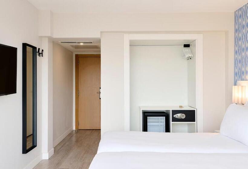 デラックスルーム, Exe Portals Nous