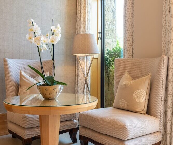 Люкс Повышенной Комфортности, Saxon Hotel, Villas & Spa