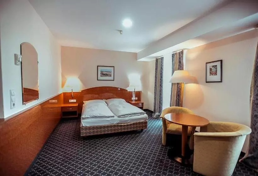 Comfort-huone, Shodlik Palace