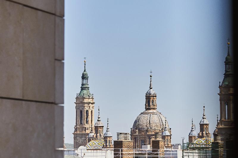 Номер Стандарт с Террасой, Silken Reino De Aragon