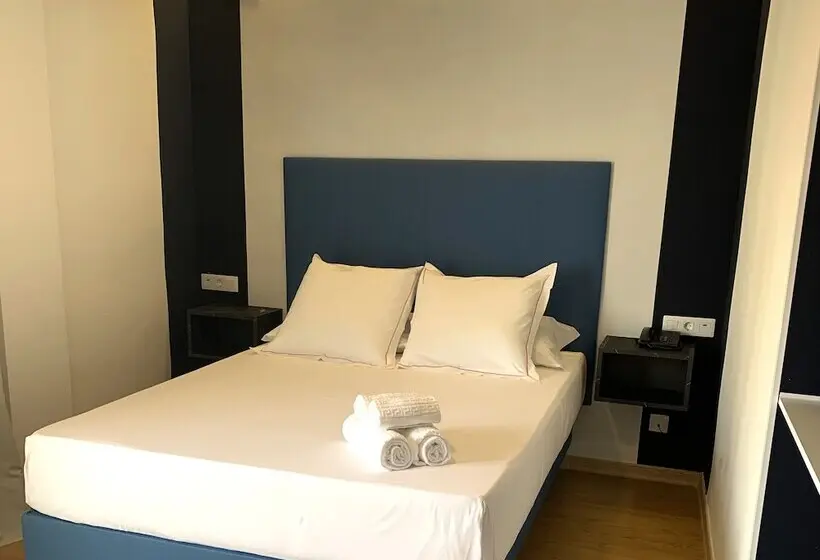 اتاق اکونومی, Sireno Torremolinos
