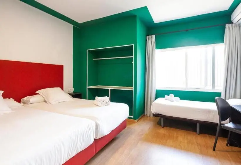 Economy Triple Room, Sireno Torremolinos