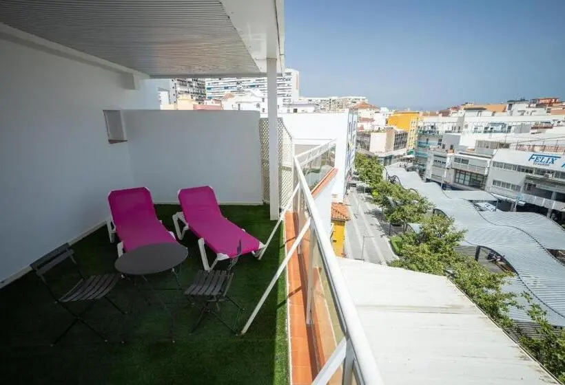 اتاق سوپریور با چشم‌انداز شهر, Sireno Torremolinos