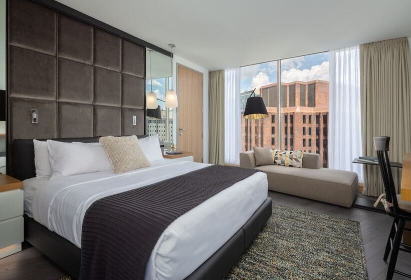 클럽 스위트, The Windsor Suites Philadelphia