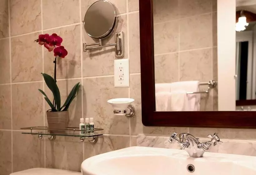 استودیوی استاندارد, The Windsor Suites Philadelphia