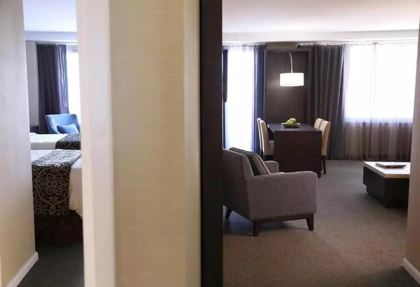 سوئیت با تخت بزرگ, The Windsor Suites Philadelphia