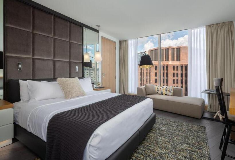 클럽 스위트, The Windsor Suites Philadelphia