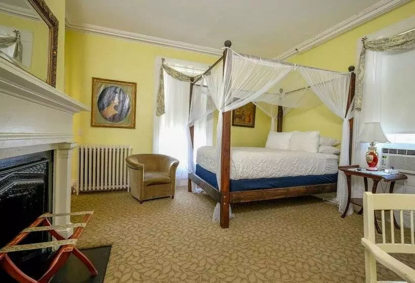 スーペリアールーム, Yankee Peddler Inn