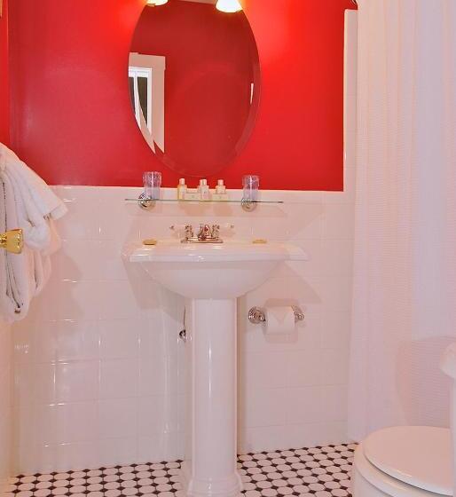 标准间, Yankee Peddler Inn